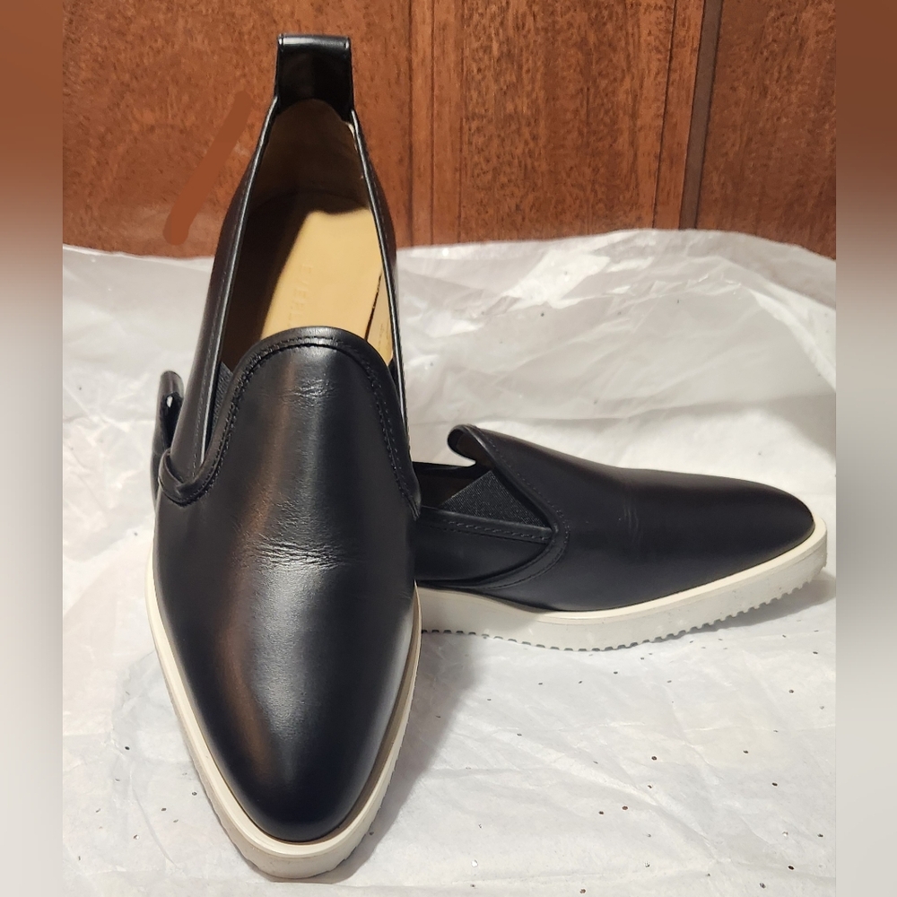 Everlane's "The Leather Street Shoe"